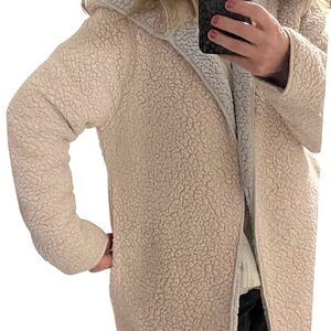 Urban Outfitters Casey Sherpa Hooded Teddy Jacket XS/S Ivory & Gray Runs bigger